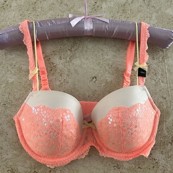 Victoria’s Secret Dream Angels Lace Sequin Bra 34DD NWT - Picture 1 of 9